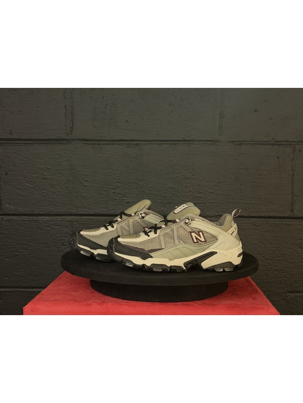 New Balance 851 WW851GM Trail Walking Shoes Y2K DS Womens 6 Rare Collector NWHB